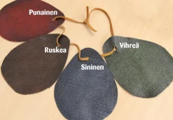 Chesterfield nahkakulmasohva, eri värejä