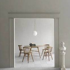 Hans K San Marco pöytä, pyöreä 140cm, tammi