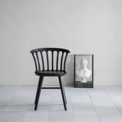 Hans K San Marco ruokailutuoli, musta