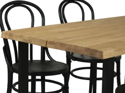 Koski tammi ruokaryhmä Bistro tuoleilla neljälle