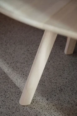Rowico Clapperton ruokapöytä pyöreä 140cm, valkopesty tammi