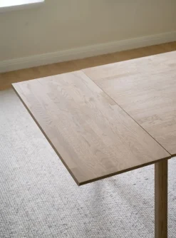 Rowico Clapperton ruokapöytä 220x95cm, vaalea tammi