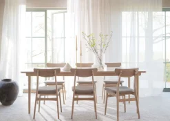 Rowico Fairmount ruokapöytä, valkopesty tammi/beige
