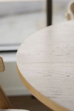 Rowico Glenside ruokapöytä Ø130, tammi