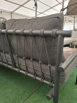 Usva kulmasohvasetti ulkokäyttöön harmaa